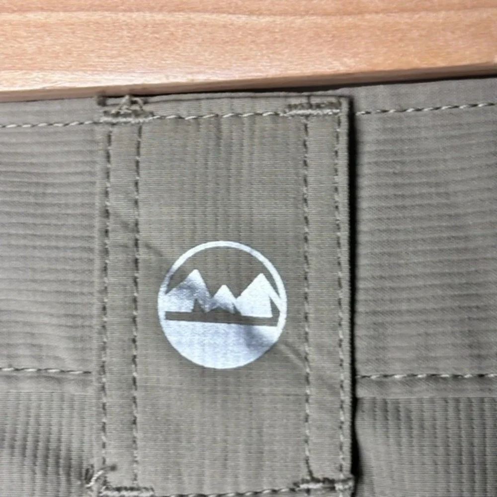 Mens 40 Wrangler Chino Shorts Gray Stretch Outdoor Hike Performance Side Elastic